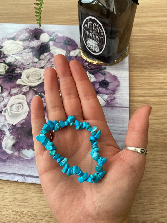 Blue Howlite Crystal Chip Bracelet