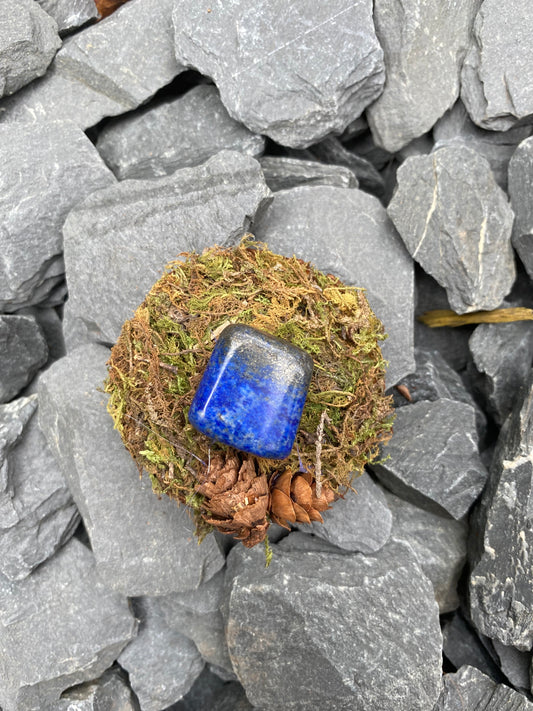 Handmade Mabon Home Decoration with Lapis Lazuli